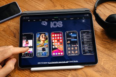 超级签名的市场前景与发展趋势 2 超级签名的市场前景与发展趋势